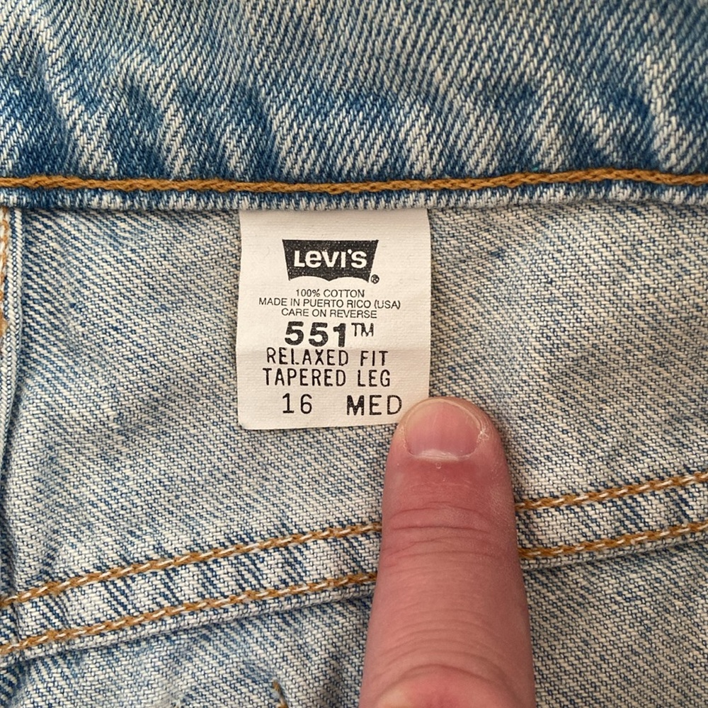 Vtg. Levi’s 551 Relaxed & Tapered Acid Wash (1997), 32x30, NWT, $69 MSRP - Picture 7 of 14